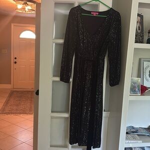 Black sequence Betsy Johnson dress - size large